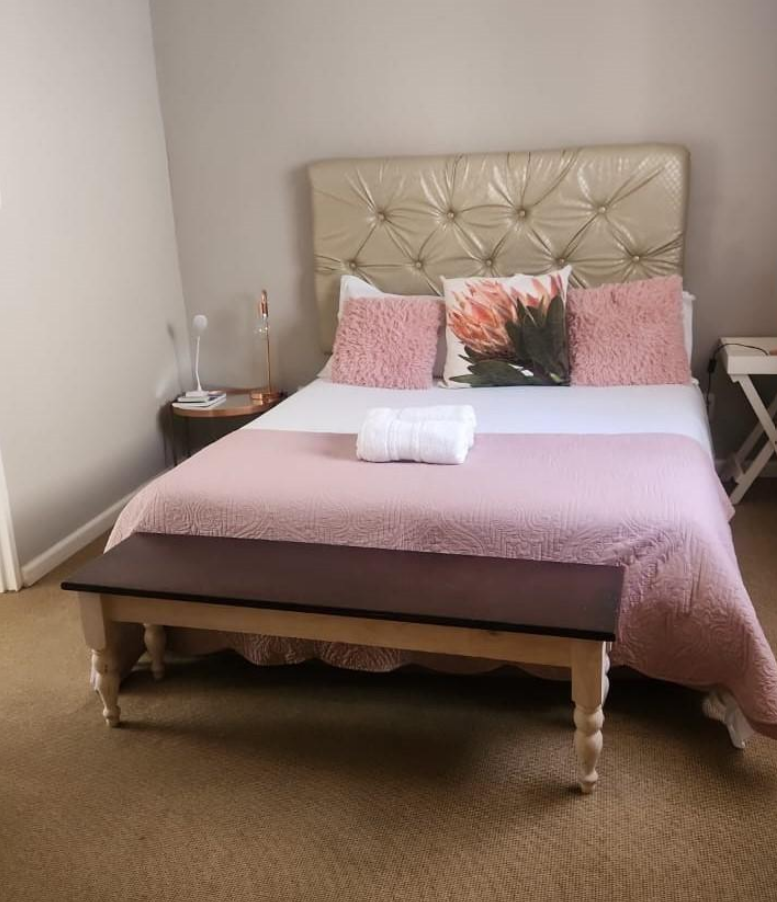 6 Bedroom Property for Sale in Harmonie Eastern Cape